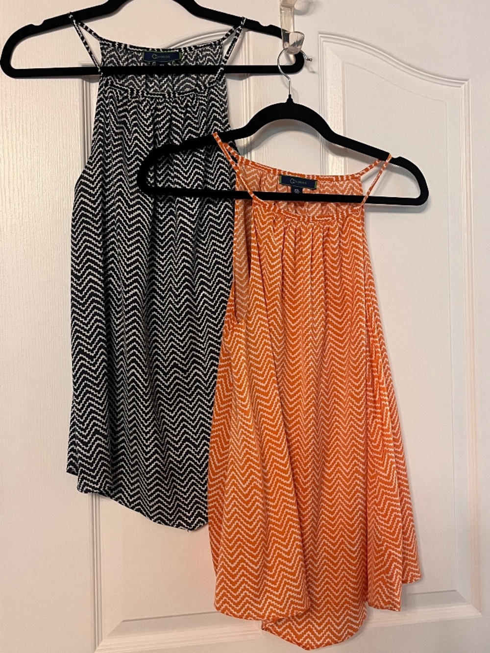 Set of TWO C. Wonder Chevron Stripe Summer tops Navy and Orange Size Medium